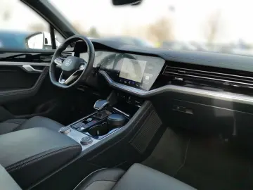 Touareg R-Line 4Motion 3.0 TDI 8-Gang Luftfederu