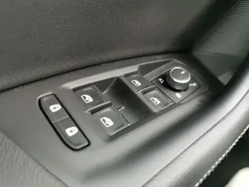 Touareg R-Line 4Motion 3.0 TDI 8-Gang Luftfederu