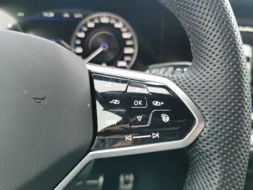 Touareg R-Line 4Motion 3.0 TDI 8-Gang Luftfederu