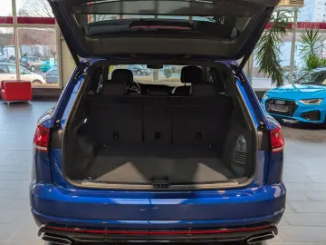 Touareg 3.0 V6 TDI 4Motion DPF Aut. R-Line 8fach