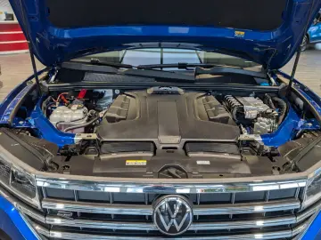 Touareg 3.0 V6 TDI 4Motion DPF Aut. R-Line 8fach