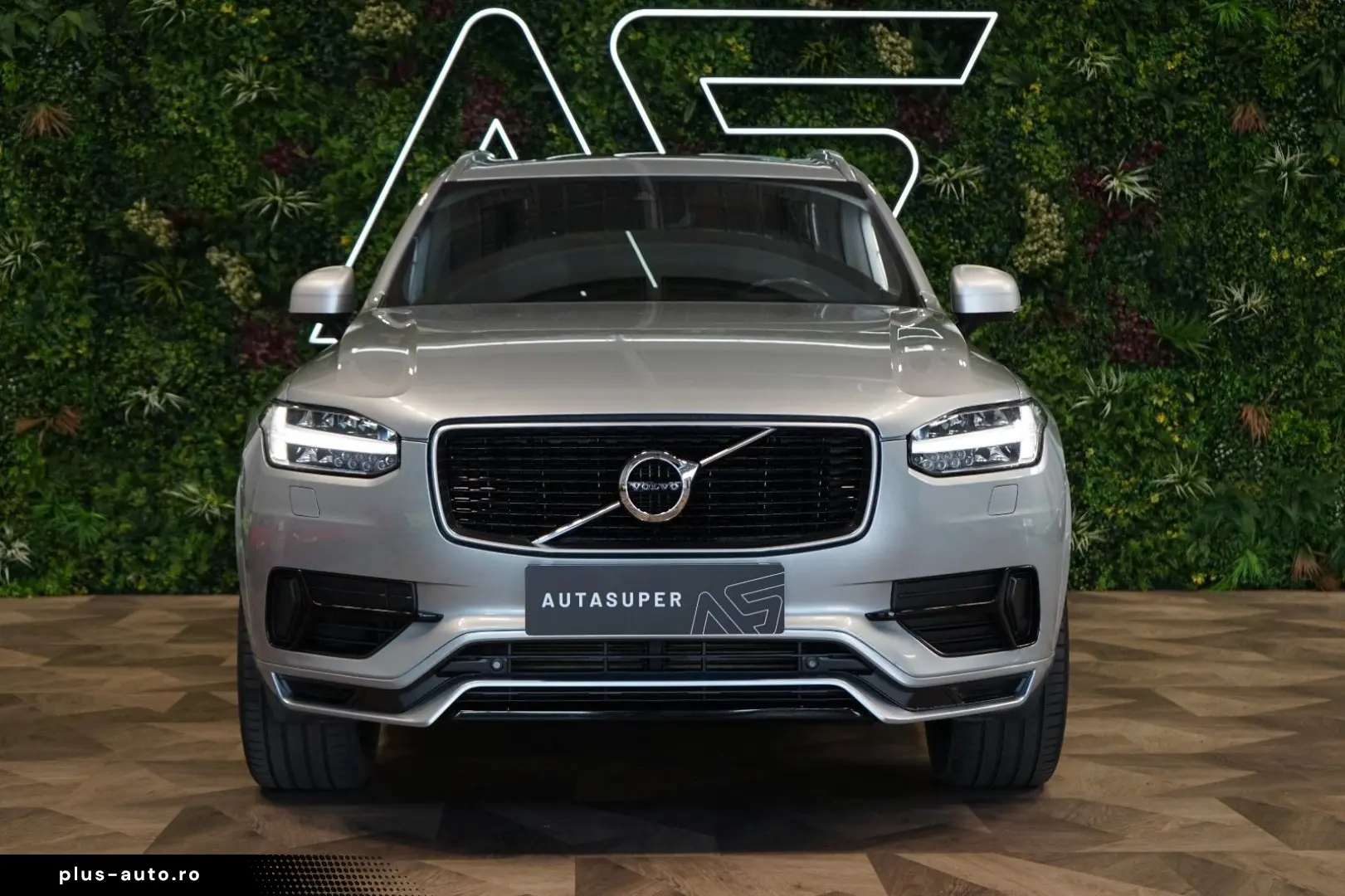 VOLVO XC90 T8