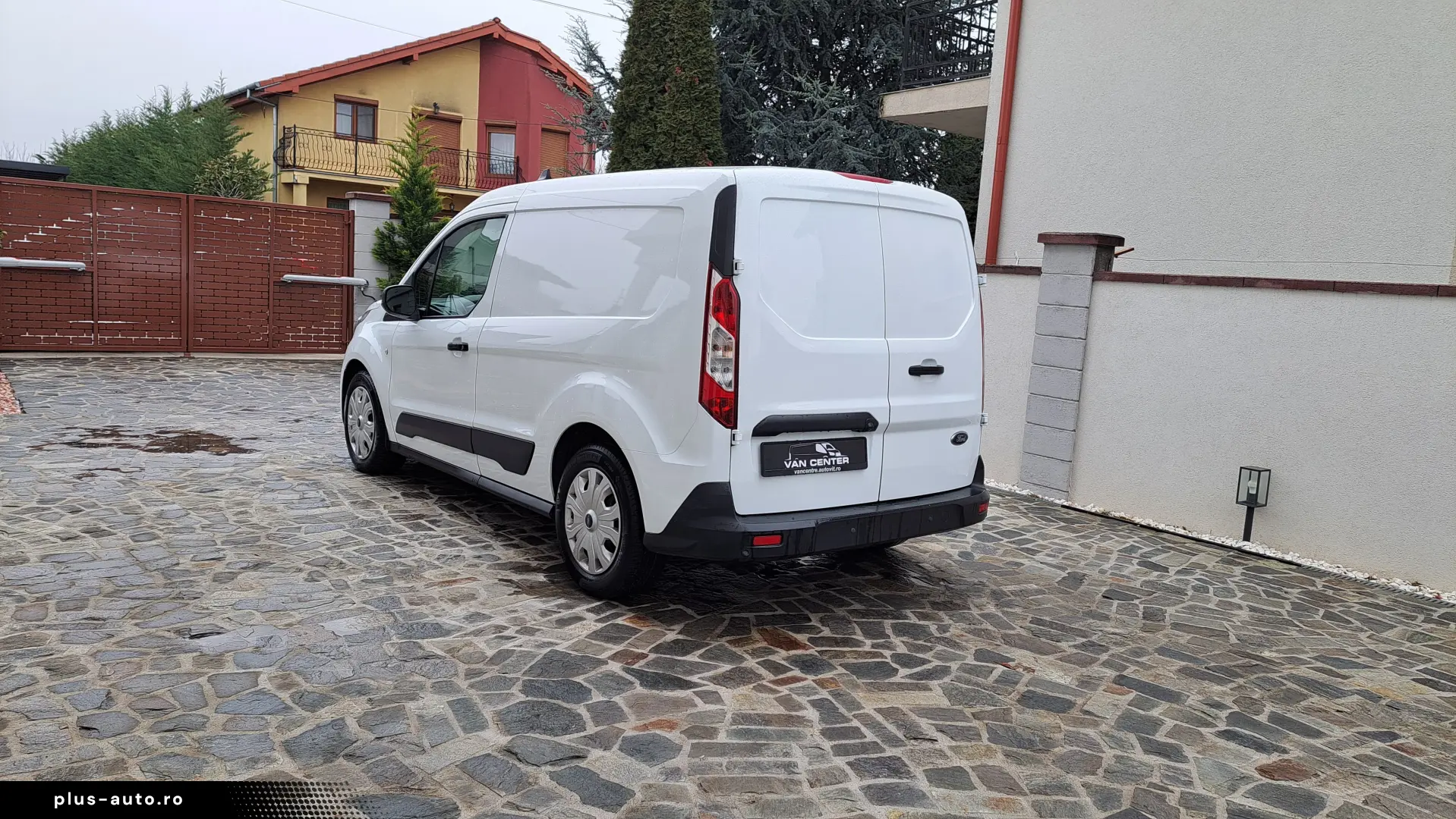FORD TRANSIT CONNECT VAN TREND L1 FWD