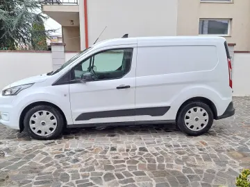 FORD TRANSIT CONNECT VAN TREND L1 FWD