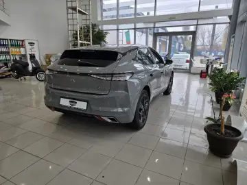 DS Automobiles DS4 Performance Line 1.6i ETA8