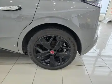 DS Automobiles DS4 Performance Line 1.6i ETA8