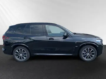 X5 xDrive30d  € 1.190 Zubehörbonus M Sport Pano