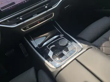 X5 xDrive30d  € 1.190 Zubehörbonus M Sport Pano