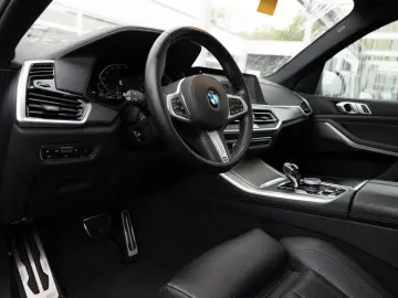 X5 xDrive 30d M-Sport PANO AHK HUD LASER LED ACC