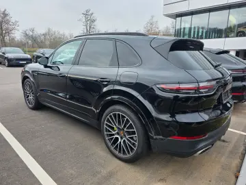 Cayenne E-Hybrid Panaroma HUD LED