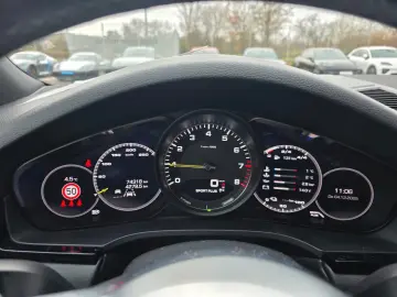 Cayenne E-Hybrid Panaroma HUD LED