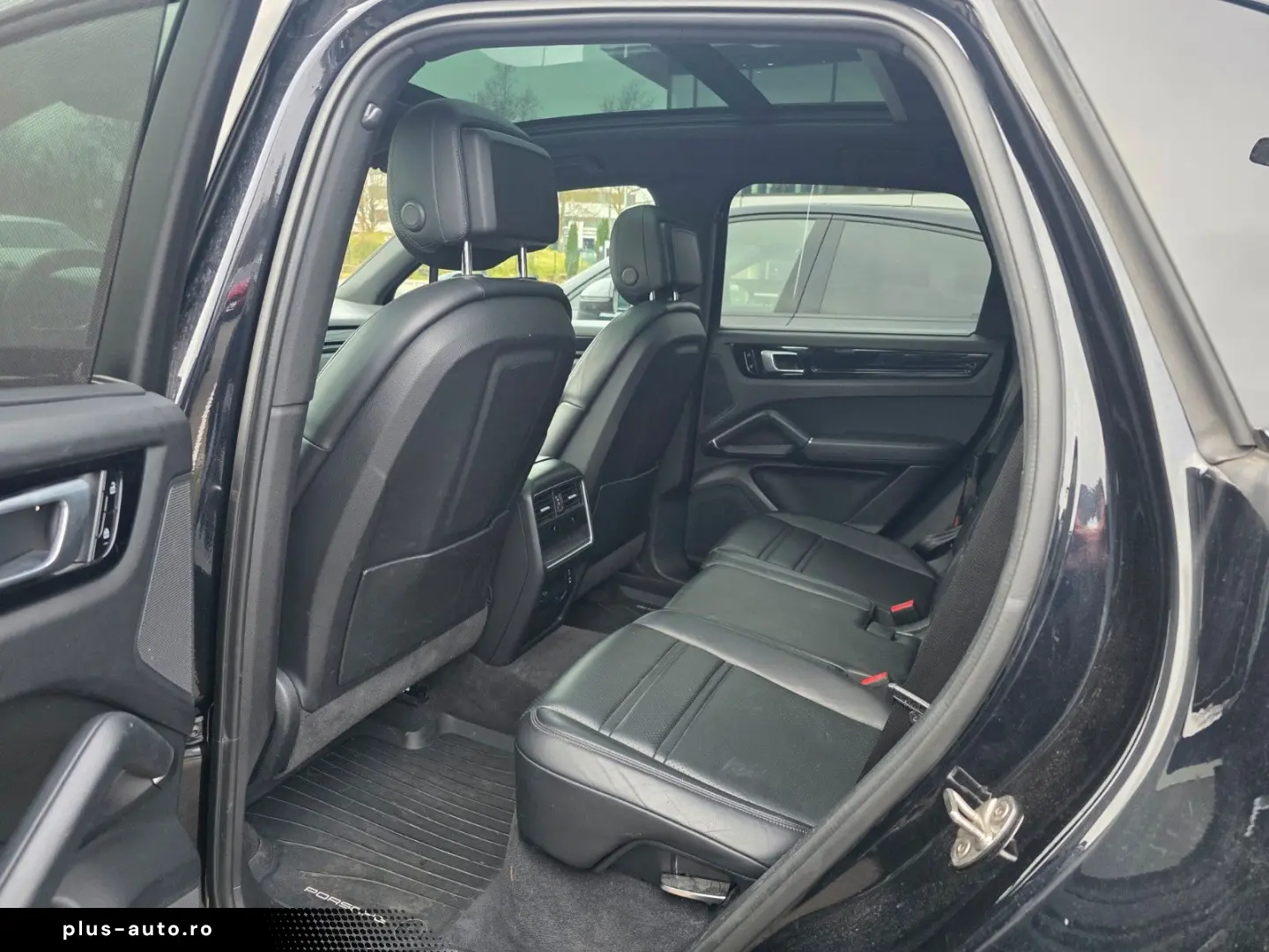 Cayenne E-Hybrid Panaroma HUD LED