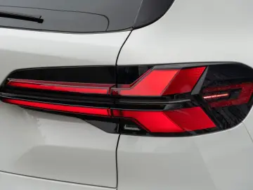 X5 30d M SPORT.DR.ASS.360.HUD.M FAHRWERK.LHZ.H K