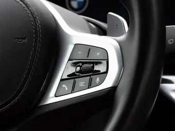 X5 30d M SPORT.DR.ASS.360.HUD.M FAHRWERK.LHZ.H K