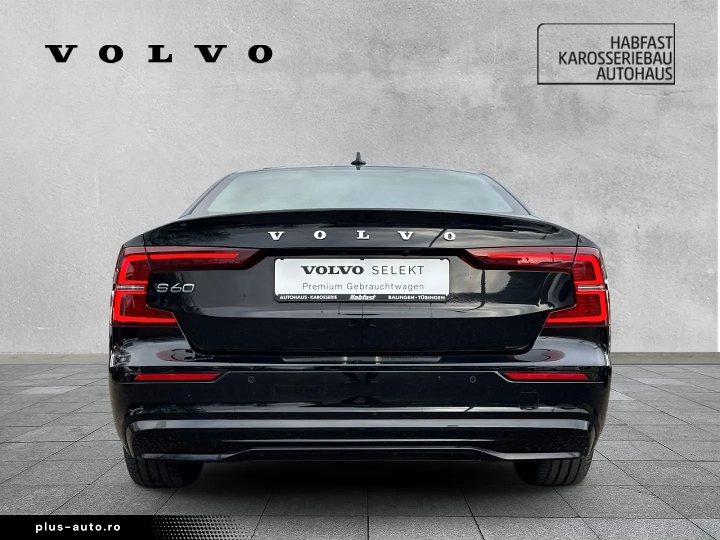 S60 Plus Dark Recharge Plug-In Hybrid AWD StandH