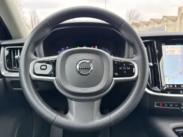 S60 Plus Dark Recharge Plug-In Hybrid AWD StandH