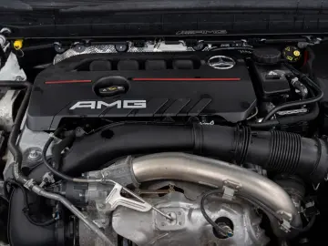 GLB 35 AMG 4M NIGHT-PAKET LEDER CARBON LED 21 LM