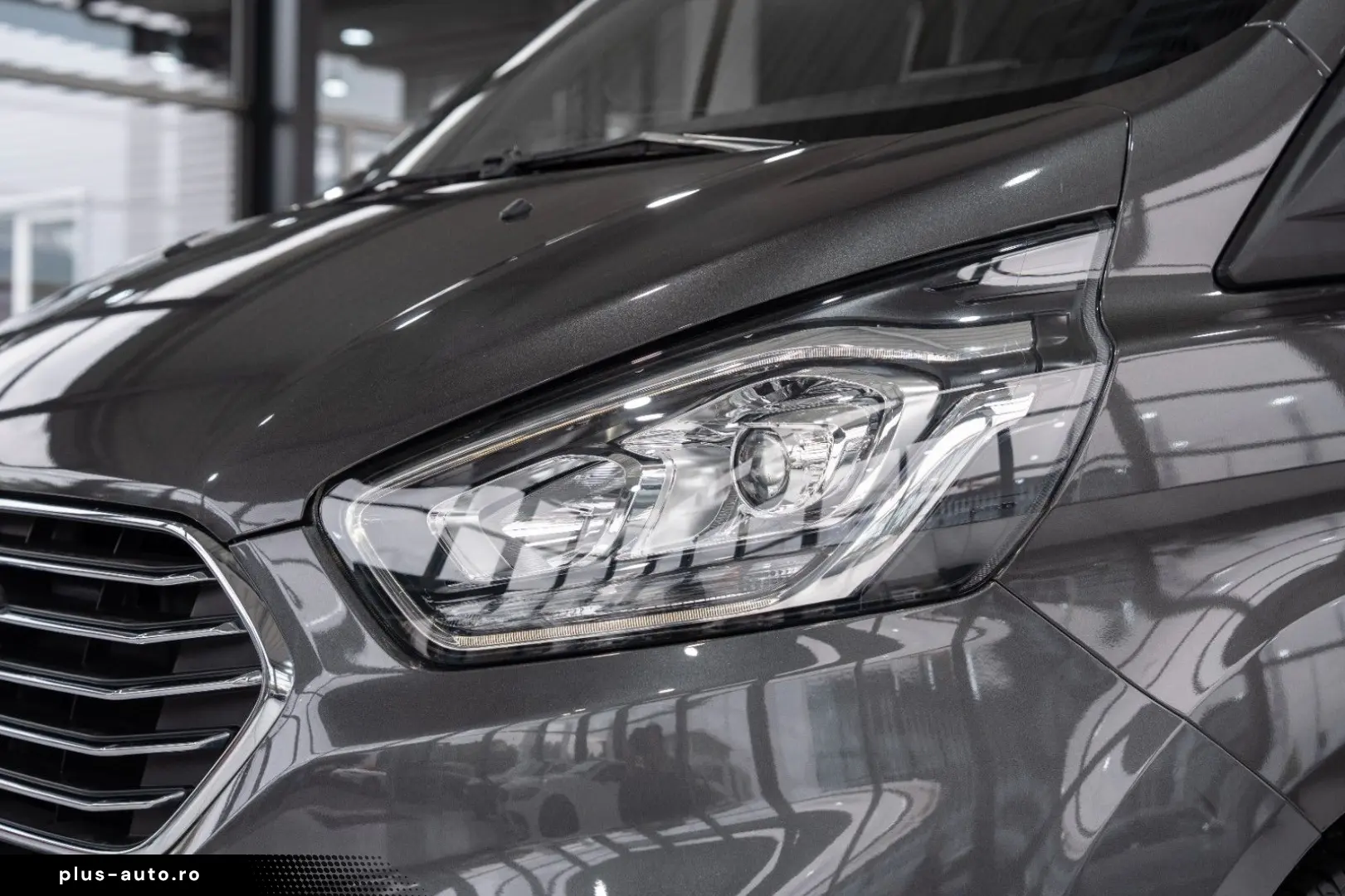 Tourneo Custom Kombi 320 L2 Aut. NAVI LED 1.HAND