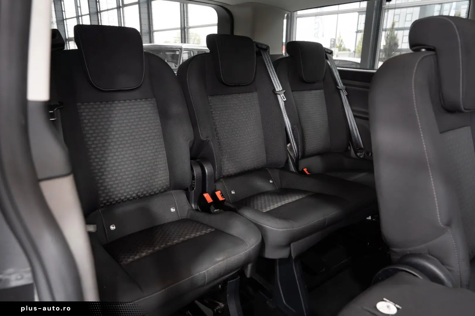 Tourneo Custom Kombi 320 L2 Aut. NAVI LED 1.HAND