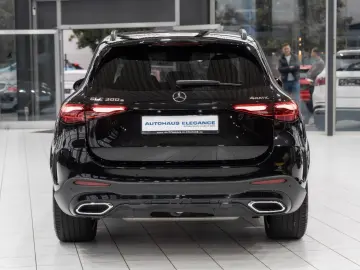 GLC 300 e 4M AMG-LINE NIGHT SOUND-SYS LEDER 360