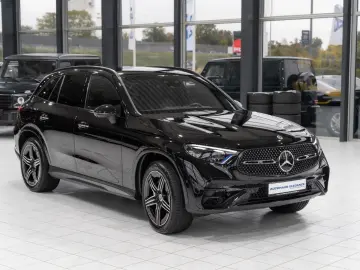 GLC 300 e 4M AMG-LINE NIGHT SOUND-SYS LEDER 360
