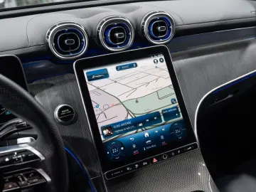 GLC 300 e 4M AMG-LINE NIGHT SOUND-SYS LEDER 360