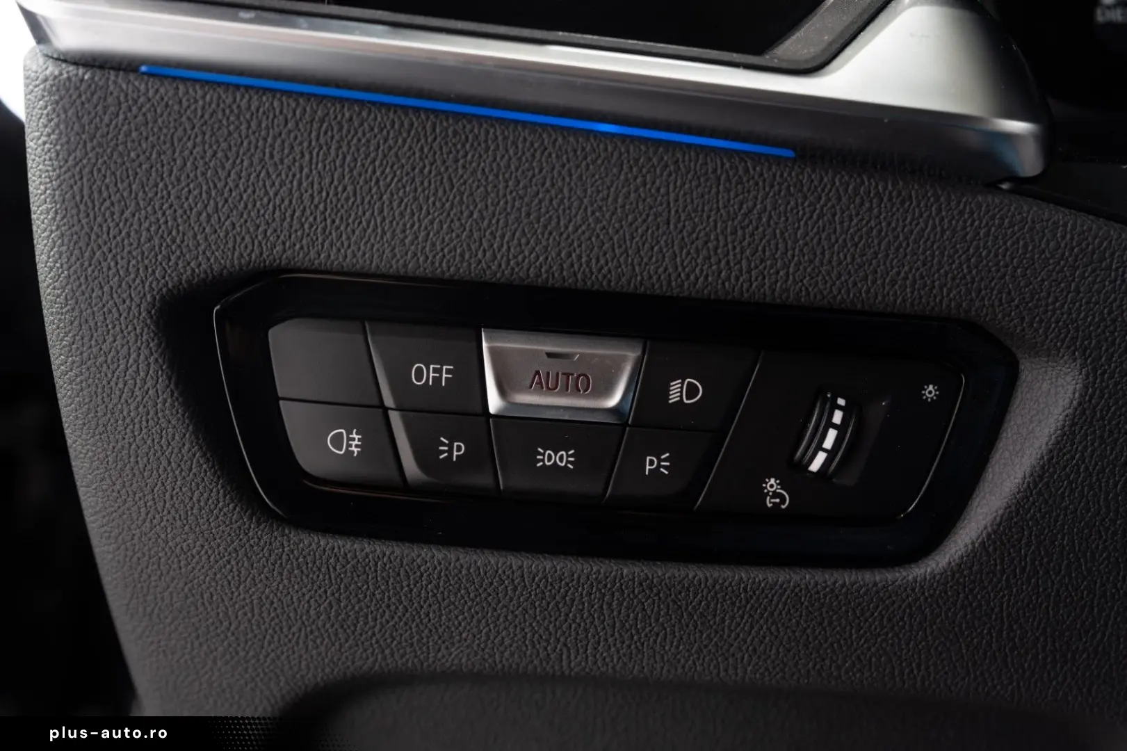 M440 d xDrive Coupe CARBON H K INDIVIDUAL LEDER