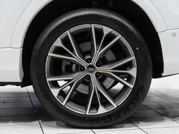 Q8 TFSI quattro S-LINE LEDER B O HEAD-UP LED 1HD