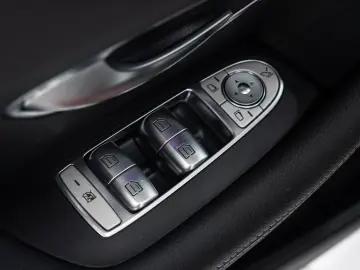 E 220 d Cabrio AMG-LINE NIGHT HEAD.UP LEDER 1.HD