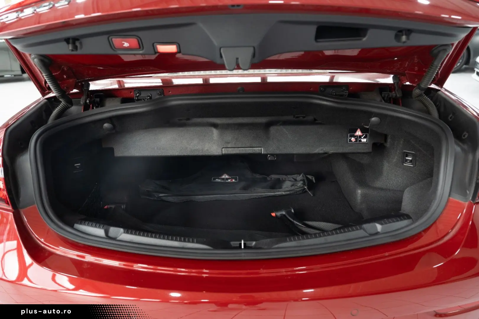 E 220 d Cabrio AMG-LINE NIGHT HEAD.UP LEDER 1.HD