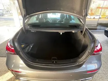 E 220 E Limousine E 220 d