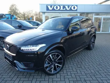 XC90 Recharge T8 AWD Ultimate Dark FourC AHK H&K