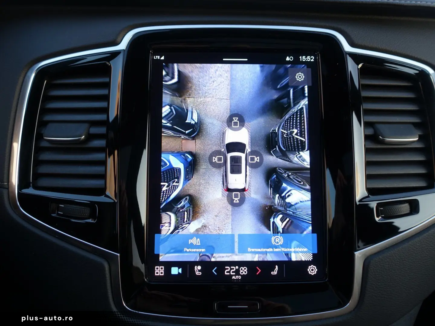 XC90 Recharge T8 AWD Ultimate Dark FourC AHK H&K