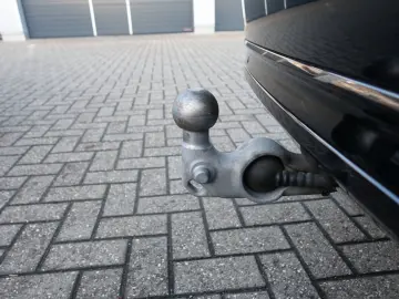 XC90 Recharge T8 AWD Ultimate Dark FourC AHK H&K