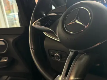 V 300 d AVANTGARDE extralang StHzg 2xEl-Türen