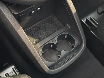 V 300 d AVANTGARDE extralang StHzg 2xEl-Türen