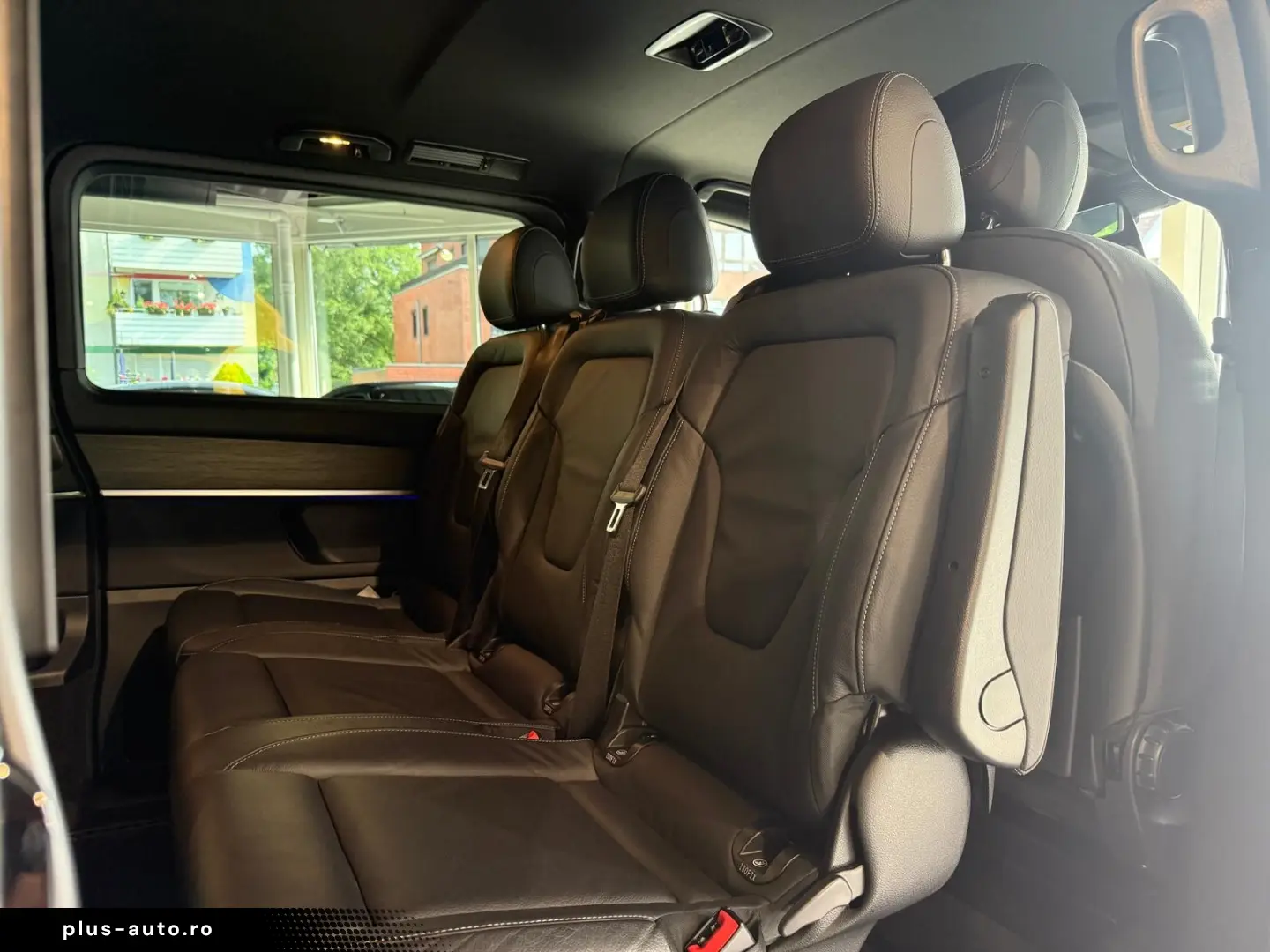 V 300 d AVANTGARDE extralang StHzg 2xEl-Türen