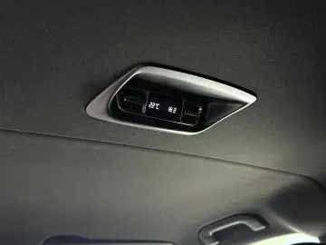 V 300 d AVANTGARDE extralang StHzg 2xEl-Türen