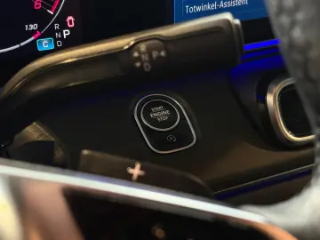 V 300 d AVANTGARDE extralang StHzg 2xEl-Türen