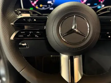 GLC 300 Coupe 4M AMG Prem  Pano Night Burm HUD