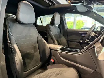 GLC 300 Coupe 4M AMG Prem  Pano Night Burm HUD