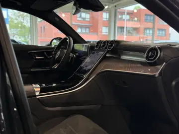 GLC 300 Coupe 4M AMG Prem  Pano Night Burm HUD