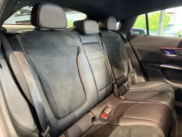 GLC 300 Coupe 4M AMG Prem  Pano Night Burm HUD