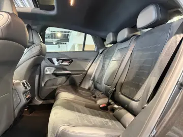 GLC 300 Coupe 4M AMG Prem  Pano Night Burm HUD