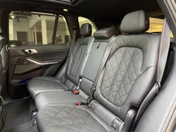 X5 30 d xDrive M Sport Pro Pano HuD 7-Sitz StHzg