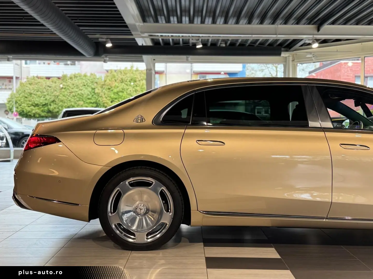 S 580 Maybach  E-Aktive FirstClass Kühlbox 3xTV