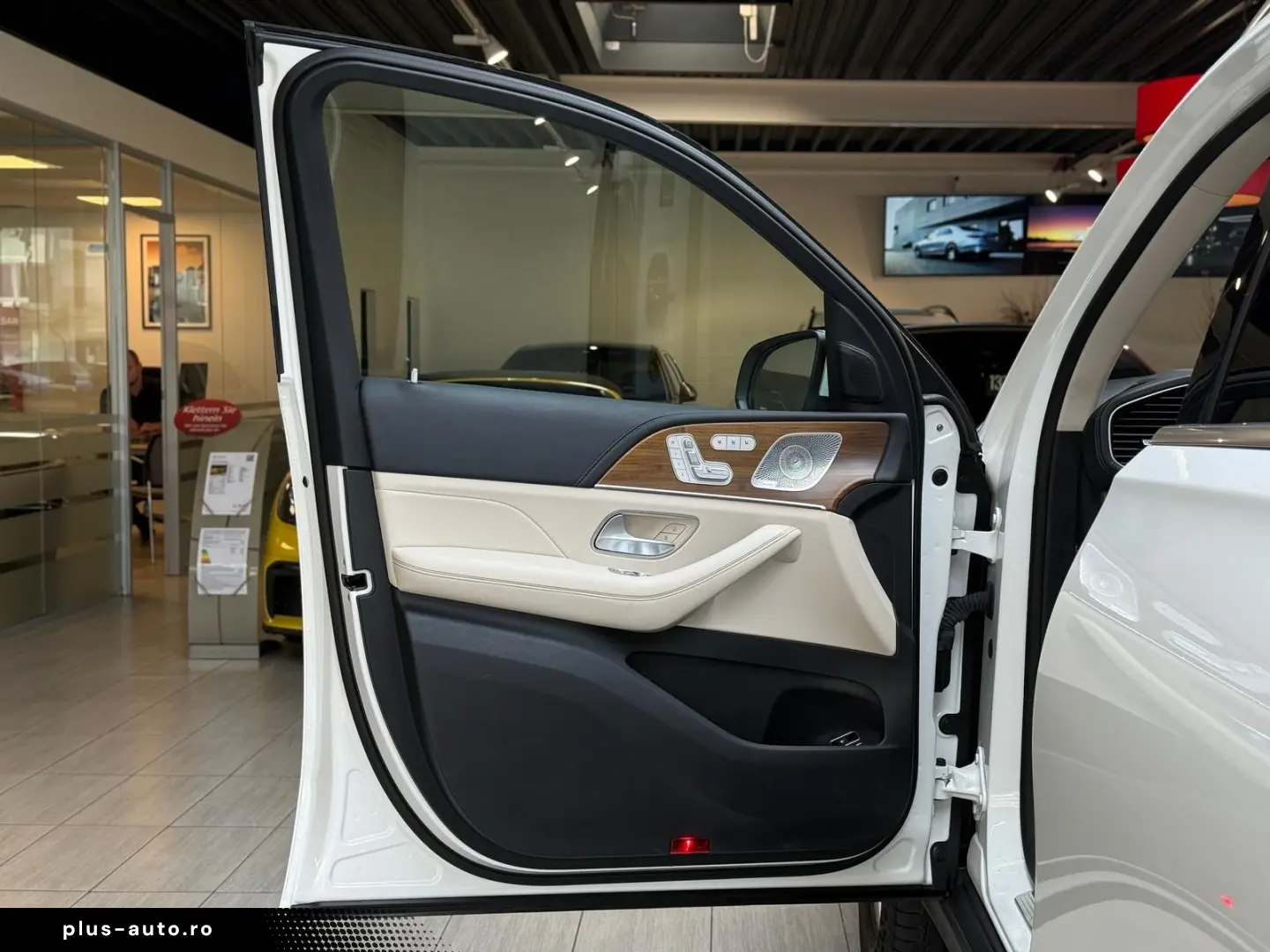 GLE 350 e 4M Pano HuD Keyless Massage AHK 360