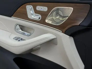 GLE 350 e 4M Pano HuD Keyless Massage AHK 360