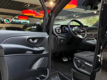 V 250 d STYLE AMG-Line lang Pano Tisch 7-Sitz