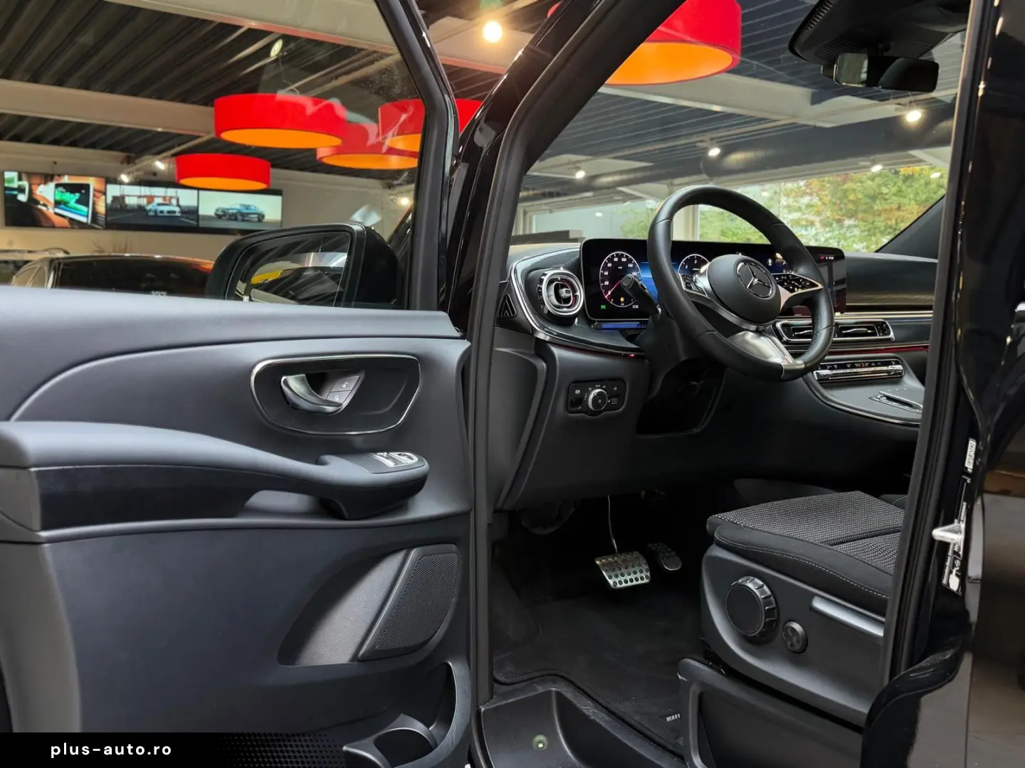 V 250 d STYLE AMG-Line lang Pano Tisch 7-Sitz